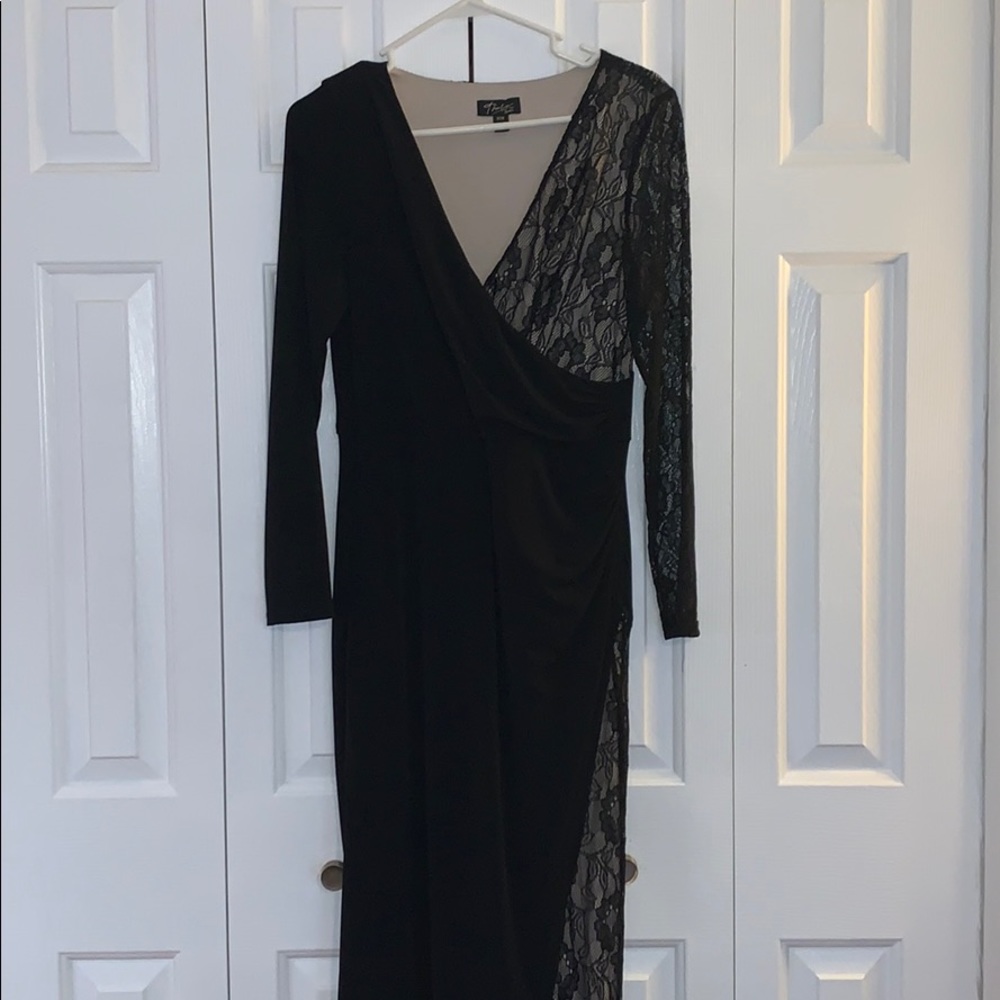 Elegant Black Dress with lace details